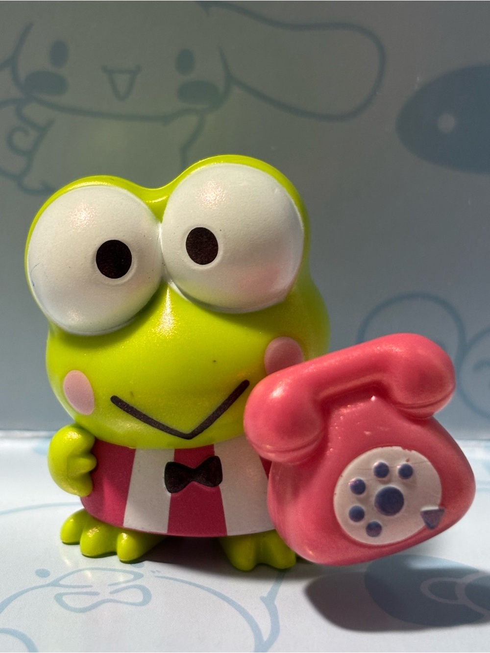 Sanrio Keroppi Green Frog Figure with Pink Phone Accessory